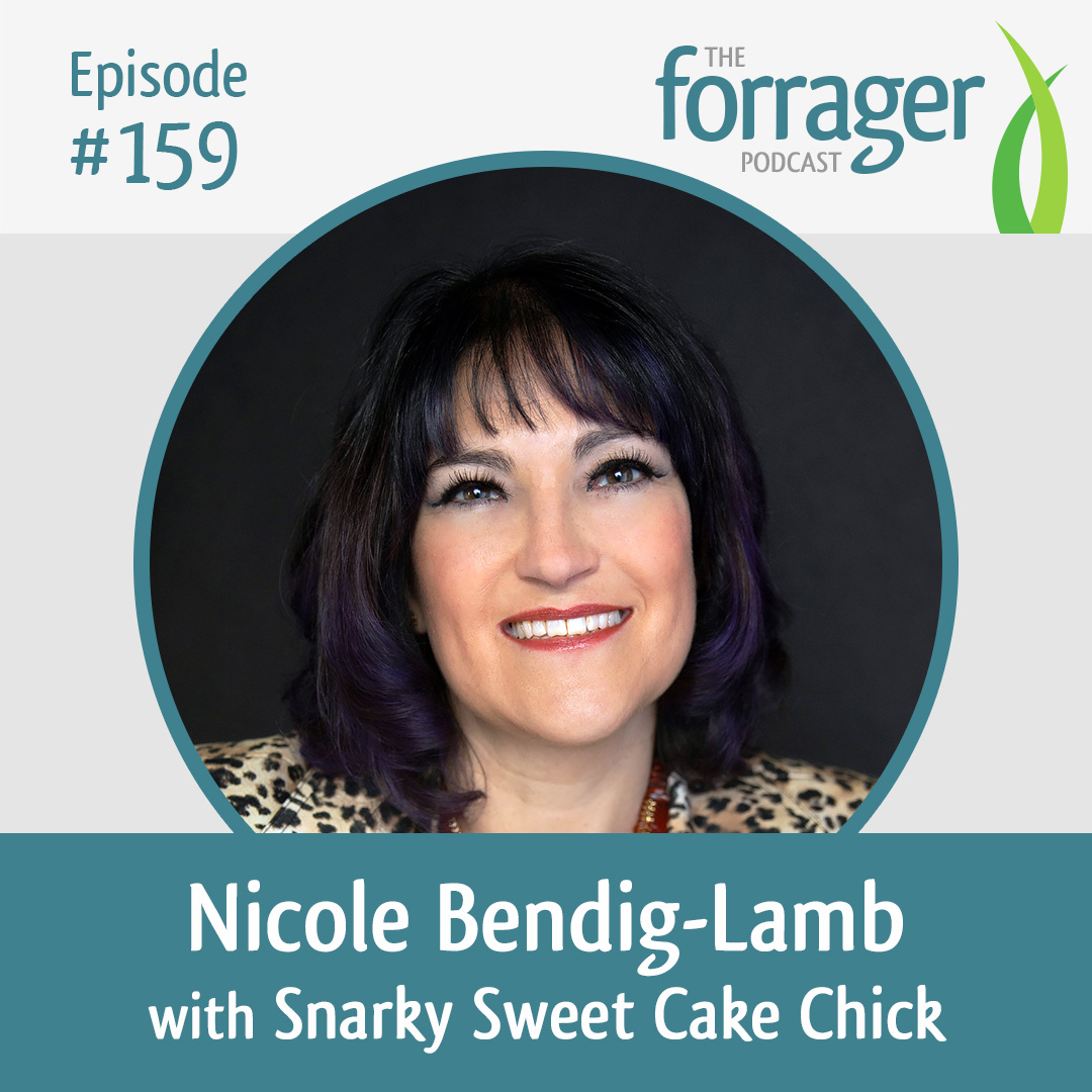 Nicole Bendig-Lamb with Snarky Sweet Cake Chick Nicole Bendig-Lamb with Snarky Sweet Cake Chick